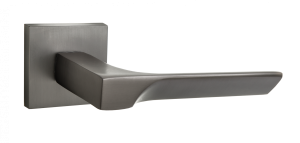 Ручка дверная РЕНЦ ЛЮКС Slim 03 "Румо", квадр накл, матовый черный никель (20)