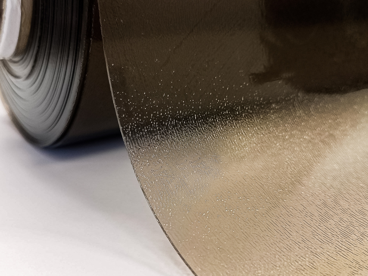 Клеенка CRYSTAL РИФЛЕНАЯ BLACK 100% ПВХ 1,2мм*0,6м*15м 1/1